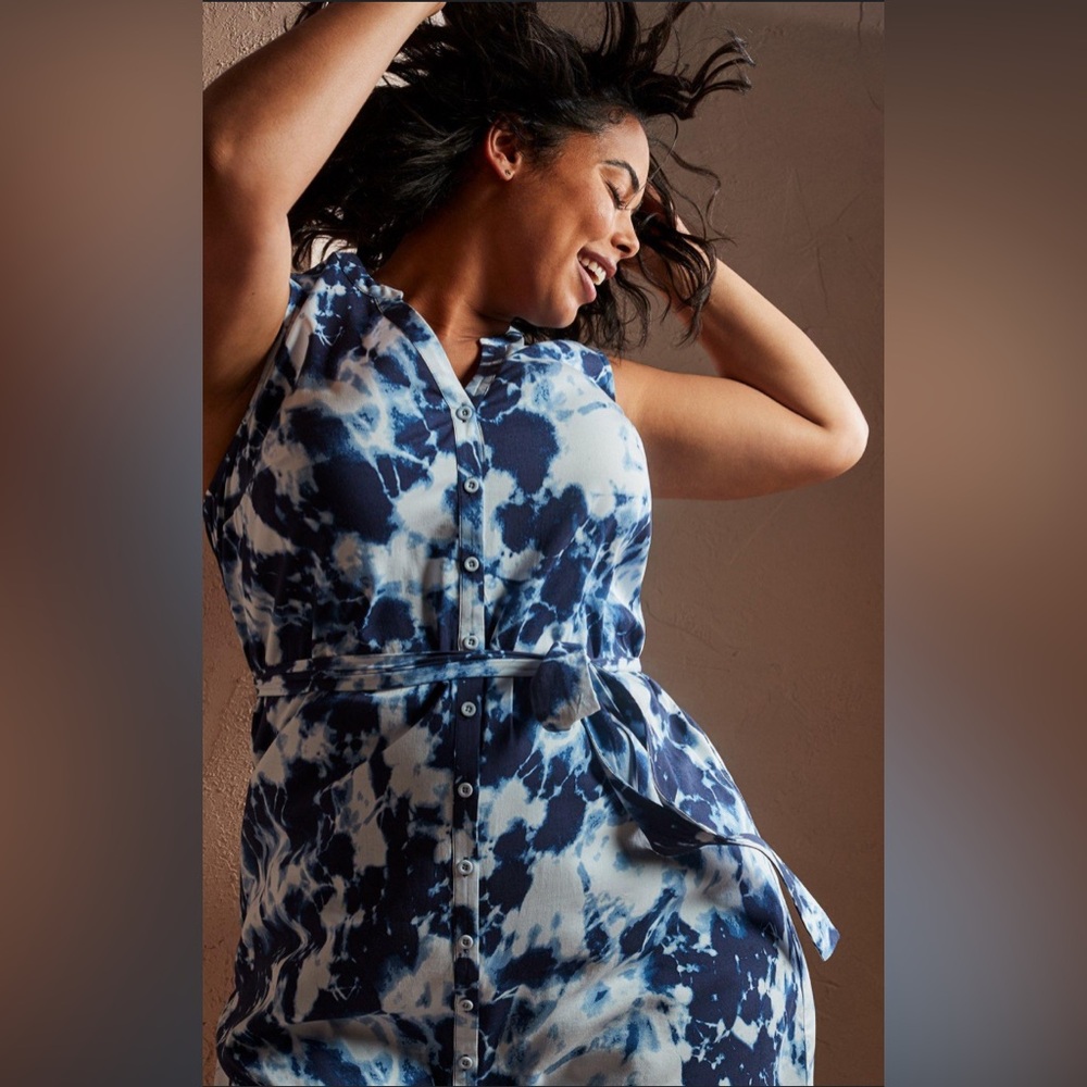 Torrid Mini Challis Button Front Shirt Dress, Blue Tie Dye, Size 2 (18W-20X)